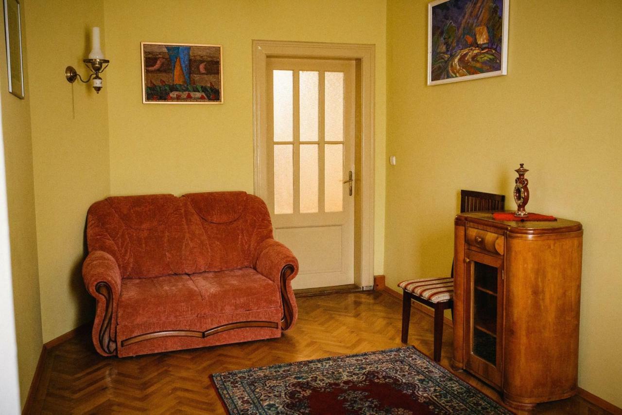 Historical Center Apartamento Uzhhorod Exterior foto