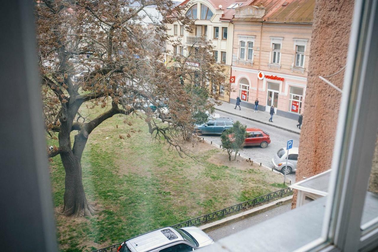 Historical Center Apartamento Uzhhorod Exterior foto